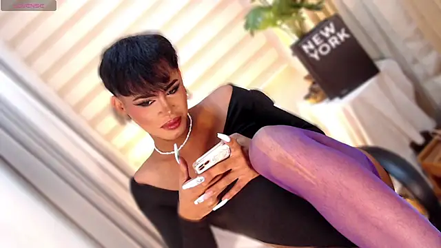 Winnie_Harllow webcam