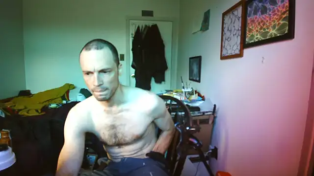 JohnnyMoves webcam