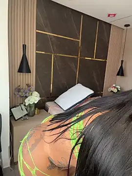 emily-Hornyy webcam