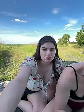 EllyNora webcam
