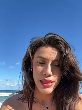 carol_daniel (F teen) - Take off your jacket