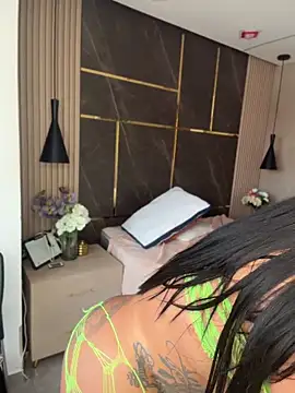 emily-Hornyy webcam