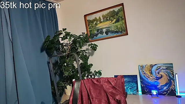 DainaCampagnini webcam