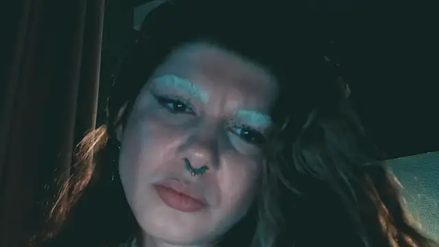 VivienDarkbloom webcam