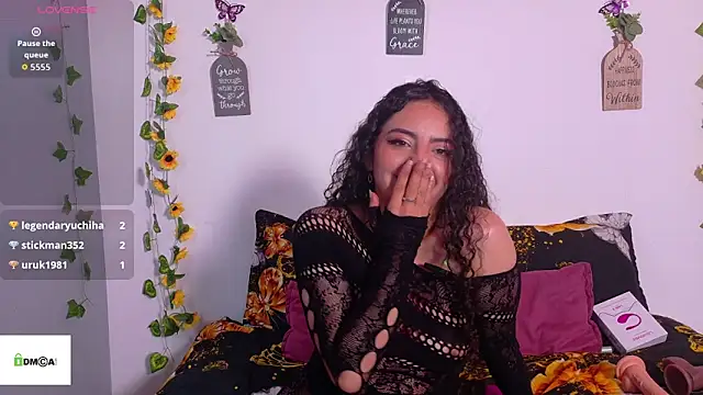 emiily_curly webcam