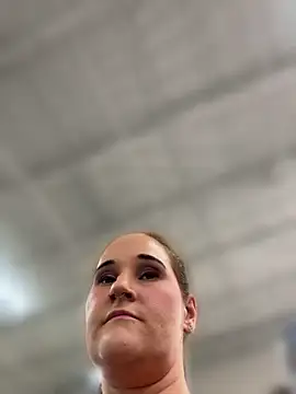 lolabunny9 (F milf) - I’m free!!!!!  Finally free.