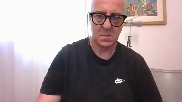 ANONIMO7735 webcam