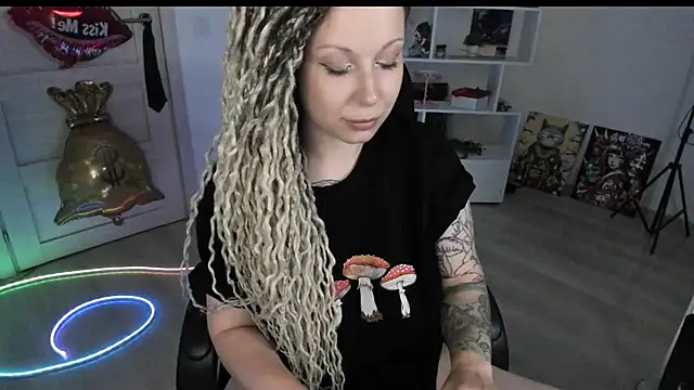 HoneySallyMoore webcam