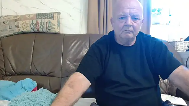 fullballs6 webcam