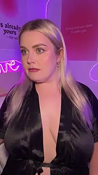 April_Vancee webcam