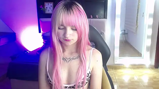 _Charlotte_Collins_ webcam