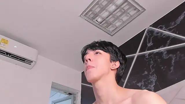 Quma86 - Male webcam sex chat