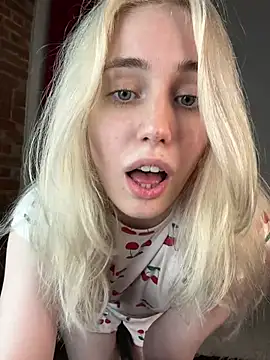 LovelyMiu live Stripchat room