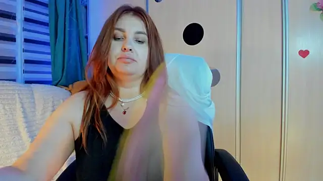 Watch CoraSwon live on EroticFlix - High definition streams