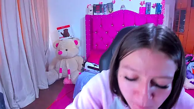 Luna_Analya webcam