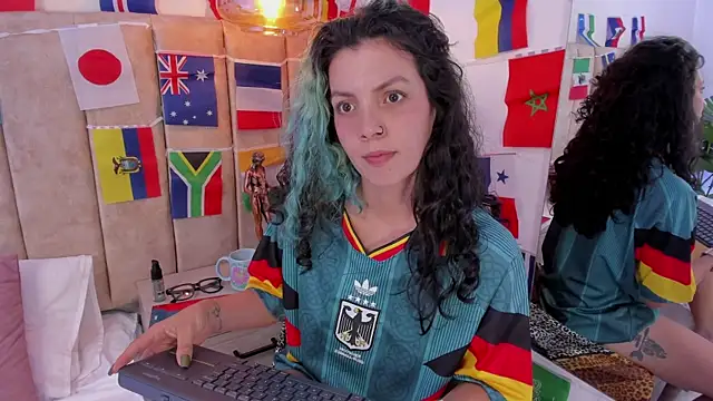DinahCarter webcam