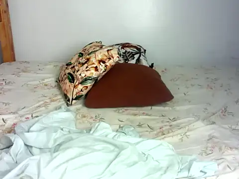 Its_miah webcam