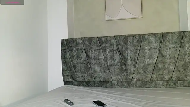 MadisonCollinss_ webcam