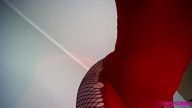KinkyMissCherry webcam