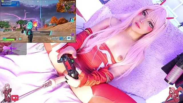 Kira-- webcam