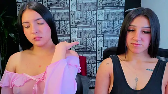 Isa_And_Natasha webcam