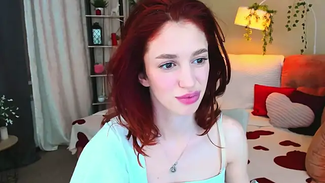 ChristinaConteeree webcam