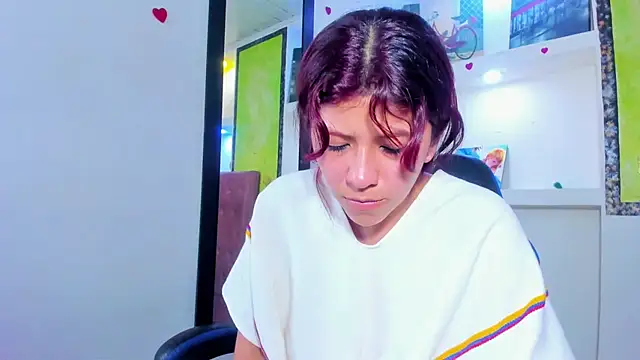 Raven_Rouge_ webcam