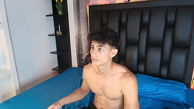 MaxiimoRomano_ webcam