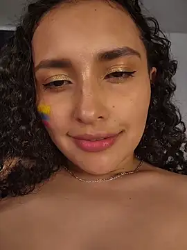Lucy_Marin webcam