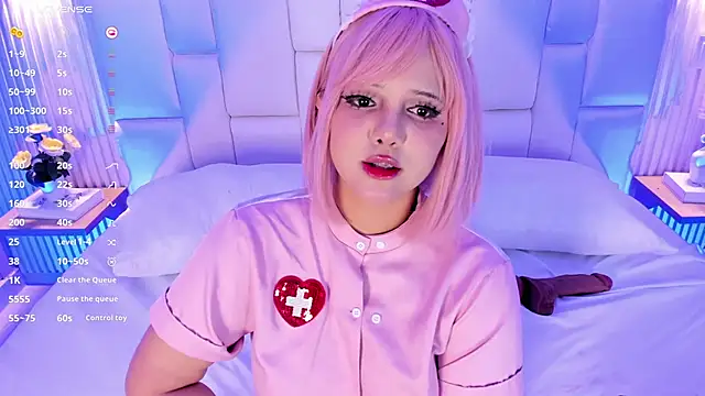 NanaOsaky webcam