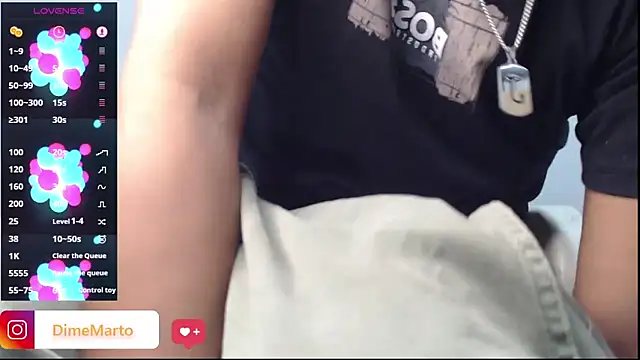 mike_black_22 webcam