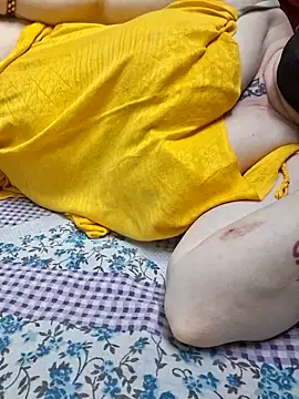 Indian_Coupl3 webcam