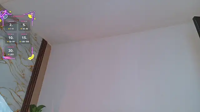 ahvi_ebony webcam