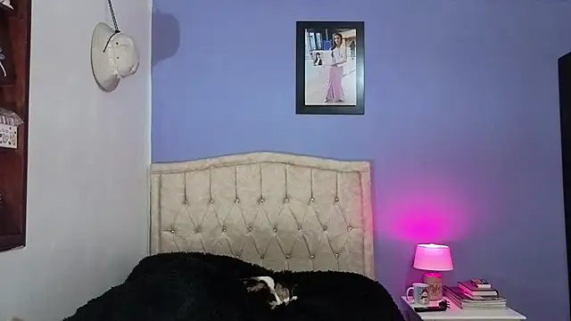stephania_t webcam