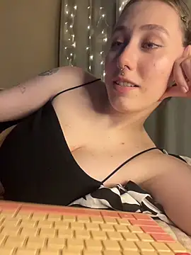 Molli_Luv