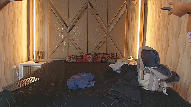 Hotcouple_222 webcam