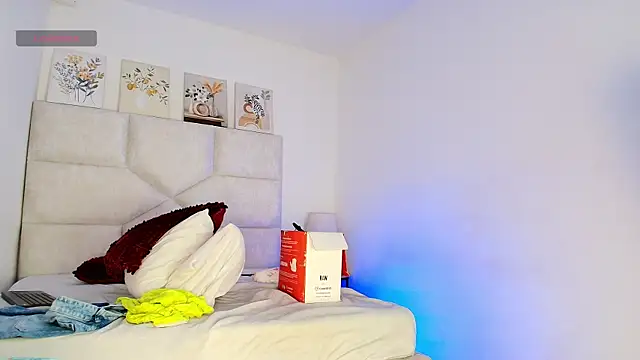 elizawiliamst webcam