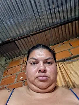Juli_Powl webcam
