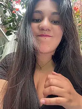 Emily_Gomezz webcam