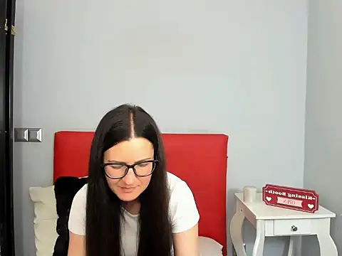 NadiaXlove webcam