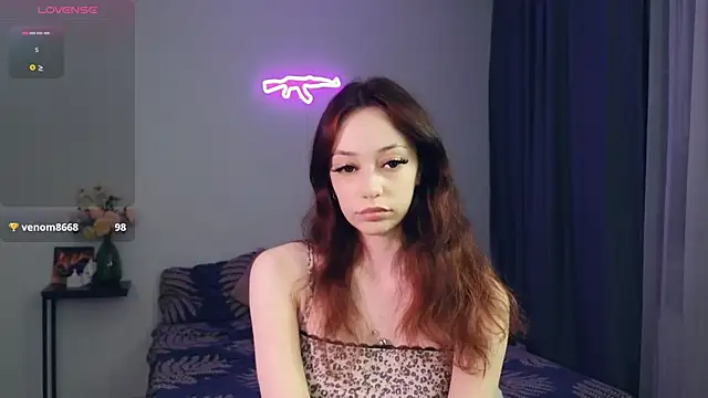 AyeHoney webcam