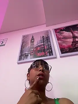 Kristen_black_ webcam