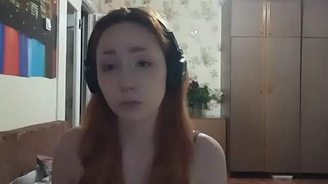 YaniraHeneisen webcam