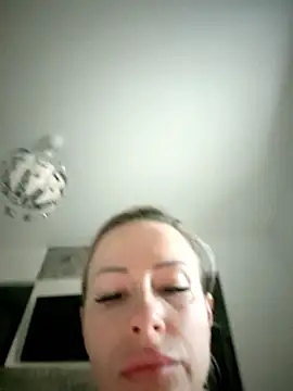 Monique_2023 webcam