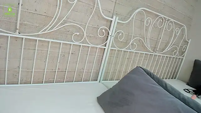 CarolBarker webcam