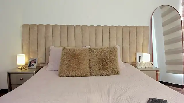 Sophie_Restrepo webcam