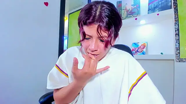 Raven_Rouge_ webcam