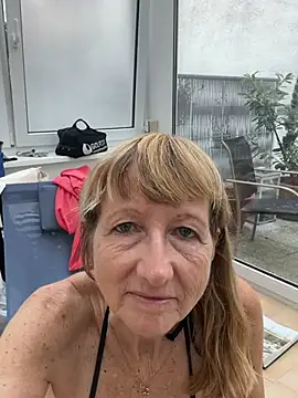 MatureKim webcam