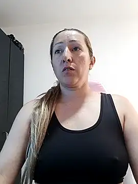 beautyfullchrys webcam