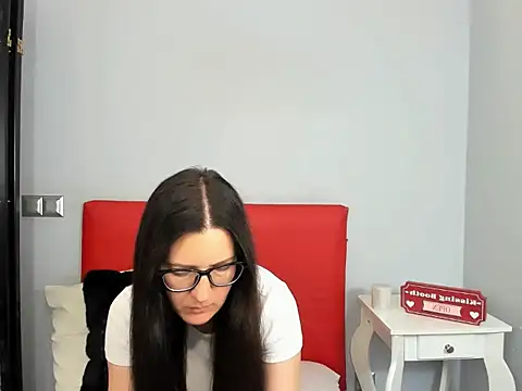 NadiaXlove webcam